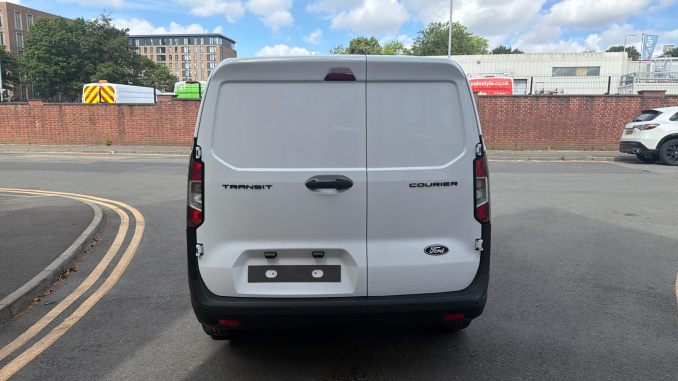 Ford Transit Courier Diesel 1.5 EcoBlue Trend Van - Image 11